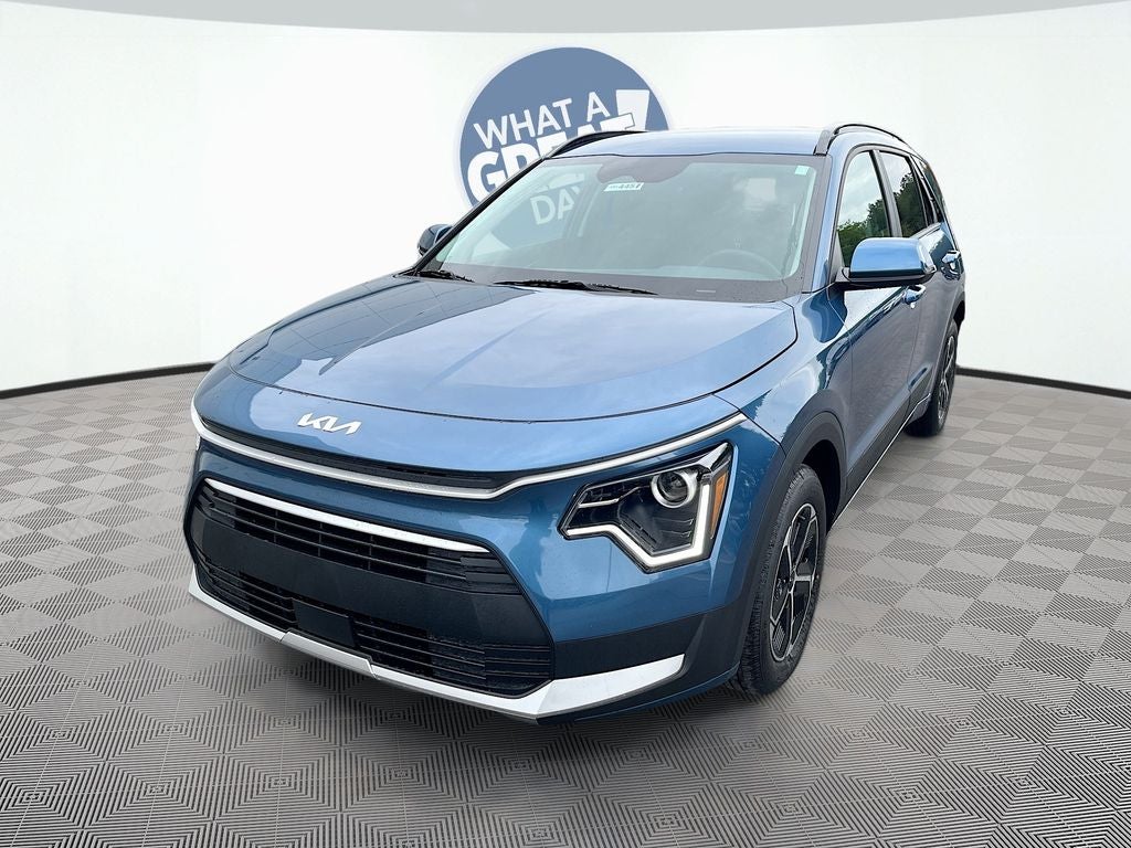 2026 Kia Niro EX in Mineral Blue — front three-quarter view