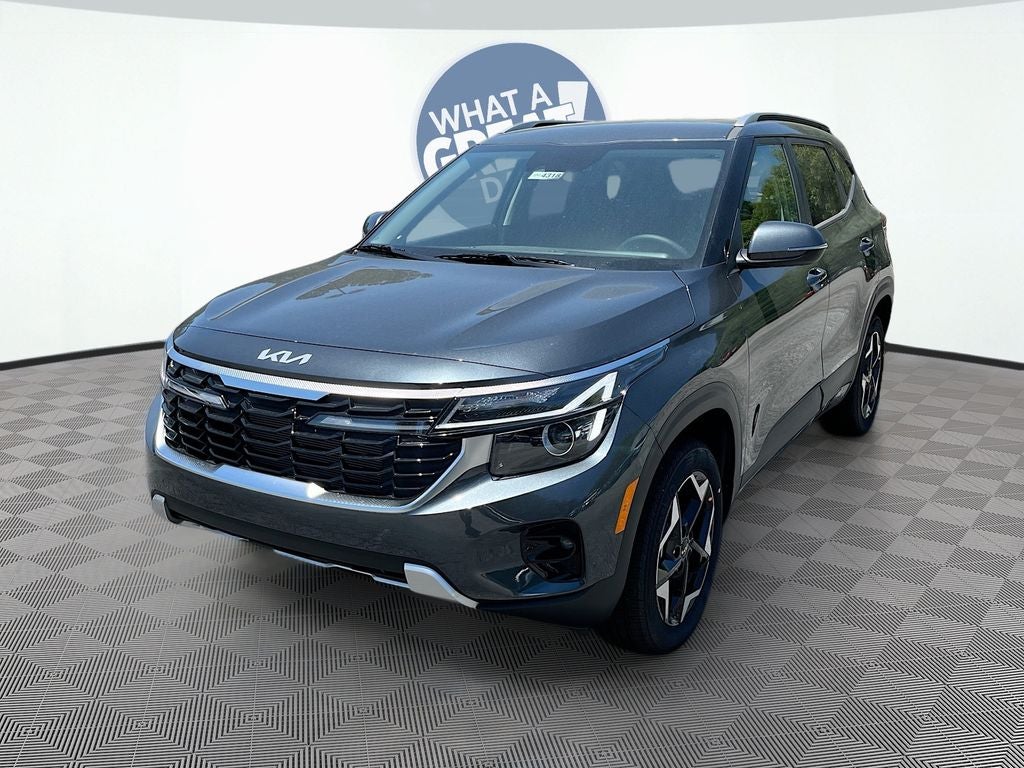 2026 Kia Seltos S in Gravity Gray — front three-quarter view